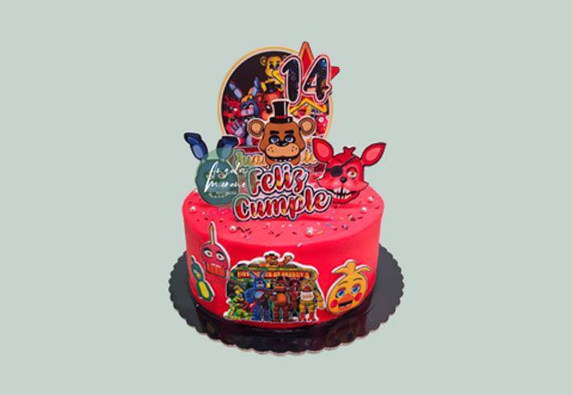 angela-moreno-reposteria-cafe-Barcelona_pastel-de-five-nights-at-freddys,-tarta-roja-pelicula-terro-niños,-FNAF