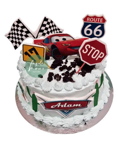 angela-moreno-reposteria-cafe-Barcelona_tarta-de-cars-blanca-rayo-mcqueen-disney-pixar-señales-de-trafico