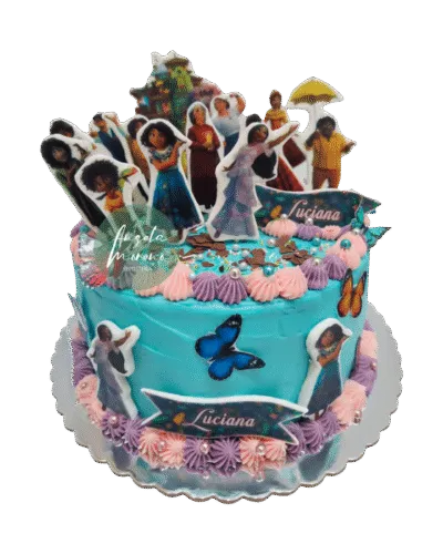 angela-moreno-reposteria-cafe-Barcelona_tarta-de-encanto-con-todos-los-personajes-pelicula-disney